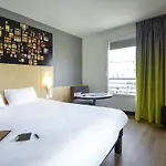 Ibis Lyon Sud Saint-louis Hotel 3*