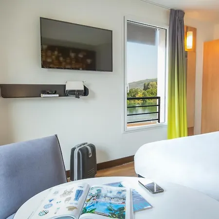 Ibis Lyon Sud Saint-louis Hotel