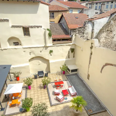 Ibis Lyon Sud Saint-louis Hotel 3*