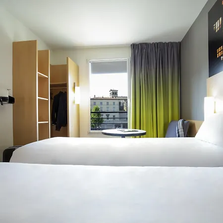 Ibis Lyon Sud Saint-louis Hotel 3*