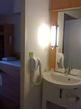 Hotel Ibis Lyon Sud Saint-louis