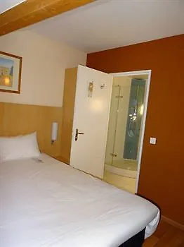 Ibis Lyon Sud Saint-louis 3*