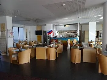 Ibis Lyon Sud Saint-louis Hotel 3*
