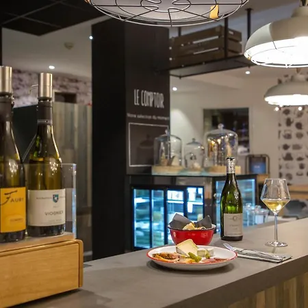 Ibis Lyon Sud Saint-louis 3*