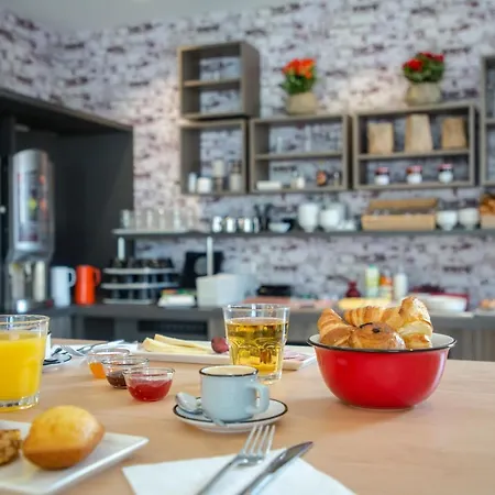 Ibis Lyon Sud Saint-louis 3*
